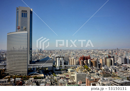 西新宿にそびえるNTT東日本本社ビル 西新宿にそびえるNTT東日本本社ビル 53150131