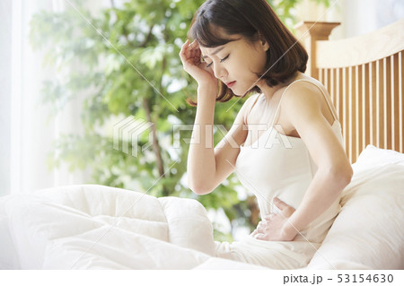 女性　体調不良 53154630
