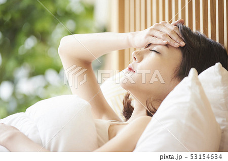 女性 体調不良 女性 体調不良 53154634