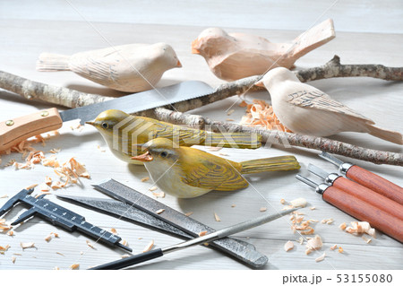 信頼】 アオジ雄とタカノツメ 野鳥彫刻 バードカービング 木彫りの鳥 