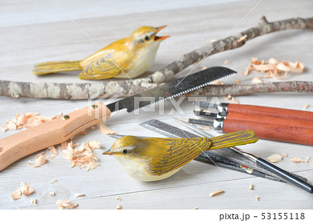 木製 ウグイス 野鳥彫刻 バードカービング 木彫りの野鳥 木製スズメの