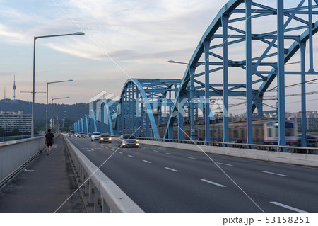 ソウル 漢江 動作大橋 53158251