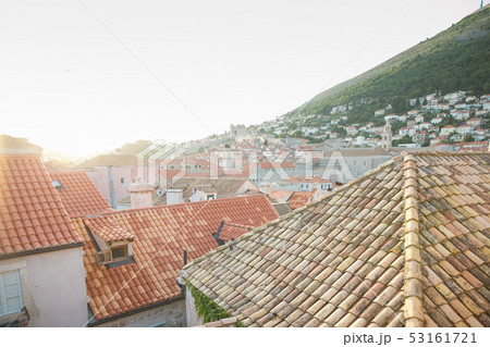 ドブロブニク　城壁散歩風景 53161721