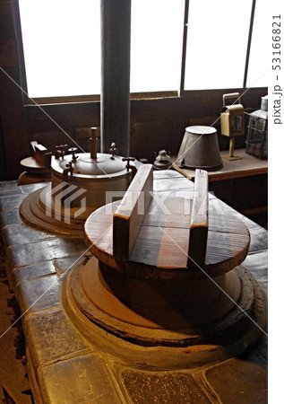 昔の釜戸の風景 昔の釜戸の風景 53166821