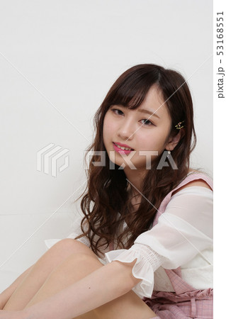 女性写真 ポーズ 表情 動作 女性写真 ポーズ 表情 動作 53168551