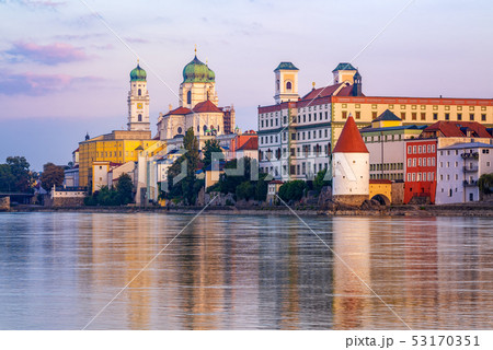 Passau, historical baroque town, Germany Passau, historical baroque town, Germany 53170351