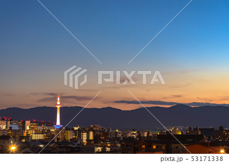 京都タワー 夜景 京都 都市風景 京都タワー 夜景 京都 都市風景 53171338