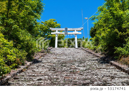 天空の鳥居 高屋神社 (香川県観音寺市) 天空の鳥居 高屋神社 (香川県観音寺市) 53174741