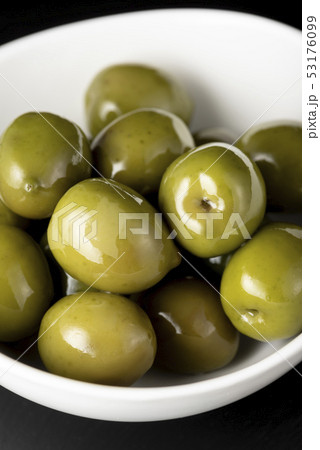 オリーブの塩漬けの写真素材