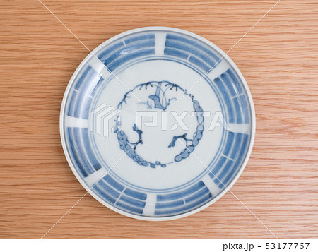古伊万里の皿 53177767