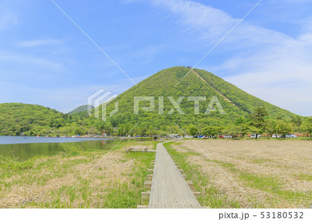 榛名山 榛名富士 榛名湖 榛名山 榛名富士 榛名湖 53180532
