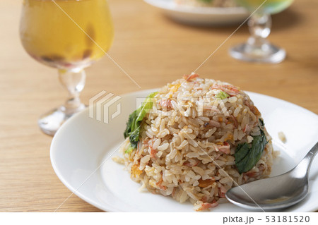 カニカマ・レタス炒飯 53181520