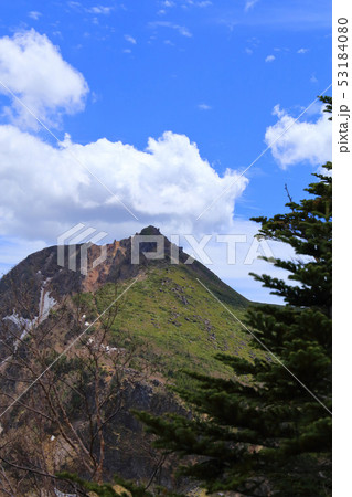 春の八ヶ岳 中山峠付近から天狗岳方面を見る 53184080