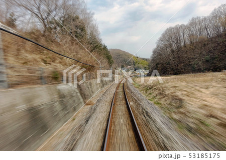 八高線の車窓 53185175