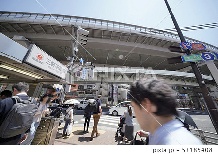 日本の東京都市景観  三軒茶屋駅などを望む 53185408