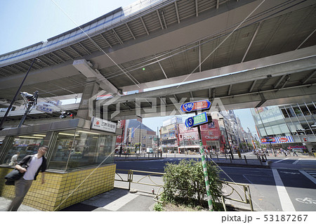 日本の東京都市景観 三軒茶屋駅などを望む 日本の東京都市景観 三軒茶屋駅などを望む 53187267