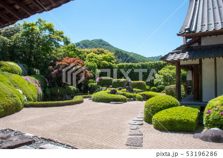 岡山県高梁市　頼久寺庭園 53196286
