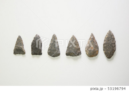 縄文時代、弥生時代の石器 石鏃 矢じりの写真素材 [53196794] - PIXTA
