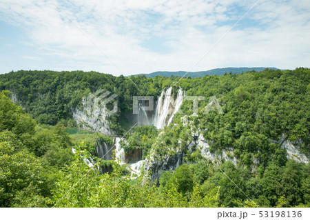 プリトヴィッツェ湖　Plitvice Lakes National Park 53198136