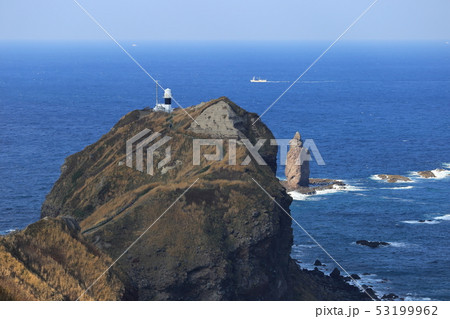 北海道 積丹 積丹半島 神威岬と神威岬灯台 北海道 積丹 積丹半島 神威岬と神威岬灯台 53199962