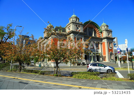 大阪市中央公会堂 青空と紅葉風景 大阪市中央公会堂 青空と紅葉風景 53213435