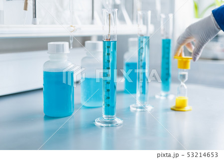 Analysis of the quality of liquids in a chemical Analysis of the quality of liquids in a chemical 53214653