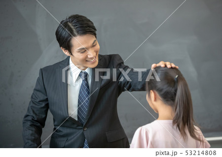 10 years old 53214808