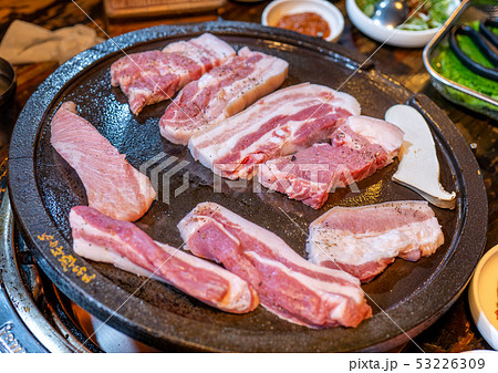 料理 豚肉 ポーク 53226309