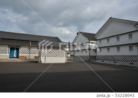 広島県東広島市 西条本町の町並 広島県東広島市 西条本町の町並 53228043
