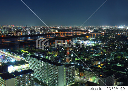 綺麗な湾曲で夜景に花を咲かせる荒川と首都高 綺麗な湾曲で夜景に花を咲かせる荒川と首都高 53229160