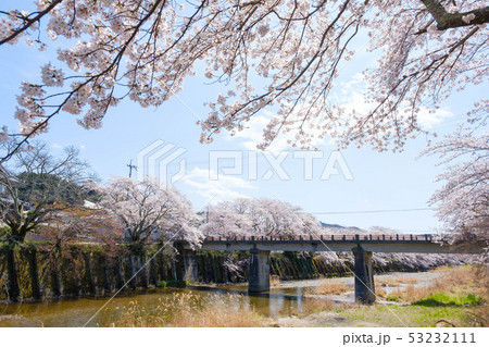 京都府和束町の桜のある風景 祝橋 京都府和束町の桜のある風景 祝橋 53232111