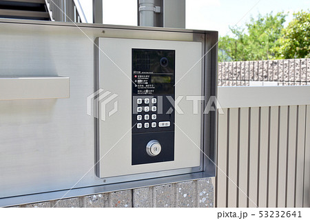 オートロック　屋外 53232641