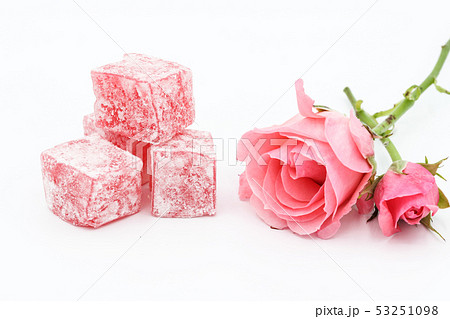 Turkish delight with rose 53251098