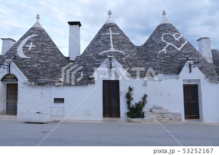 アルベロベッロの風景　イタリア 53252167