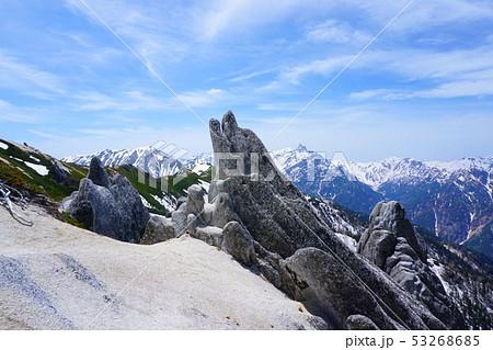 燕岳　イルカ岩と槍ヶ岳 53268685