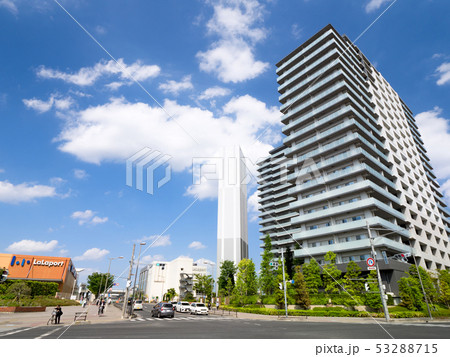 埼玉県　新三郷駅前交差点 53288715