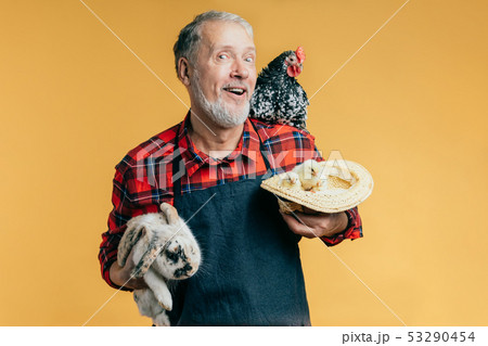 old cheerful is selling animals 53290454