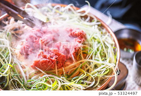料理 肉 人体 53324497