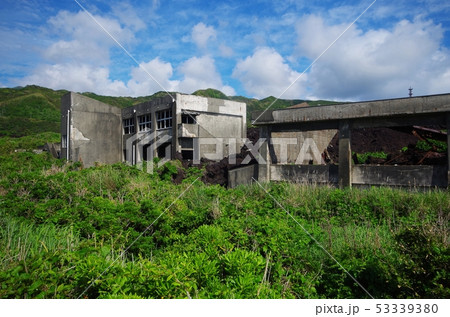 三宅島の阿古小学校跡 53339380