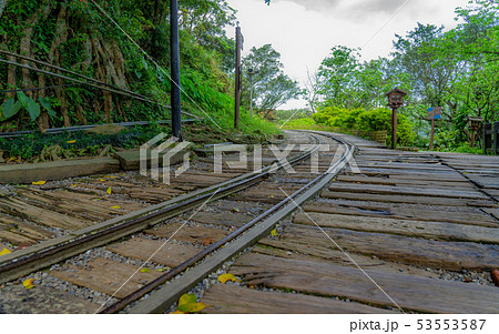 台湾 金瓜石鉱山のトロッコレールの写真素材