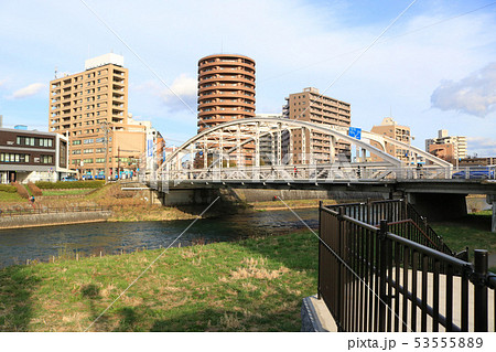 夕日を受ける盛岡駅前の開運橋 夕日を受ける盛岡駅前の開運橋 53555889