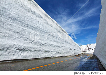 【富山県】雪の大谷ウォーク 【富山県】雪の大谷ウォーク 53590577