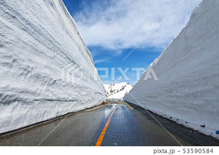 【富山県】雪の大谷ウォーク 53590584