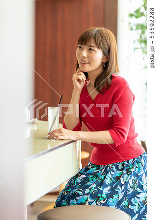 女性 53592288