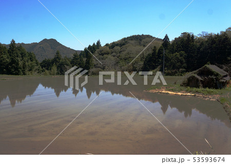 廃屋のある夏景色 廃屋のある夏景色 53593674