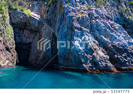 (静岡県)西伊豆 千貫門クルーズ 船上から望む海岸線 (静岡県)西伊豆 千貫門クルーズ 船上から望む海岸線 53597775