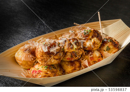たこ焼き　octopus dough balls Takoyaki japanese food 53598837
