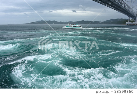 鳴門海峡　渦潮 53599360