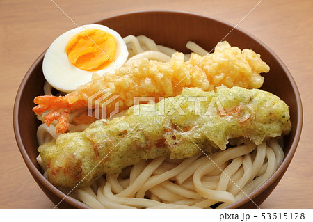 天ぷら(えび天・ちくわ天)ぶっかけうどん(冷)。 53615128