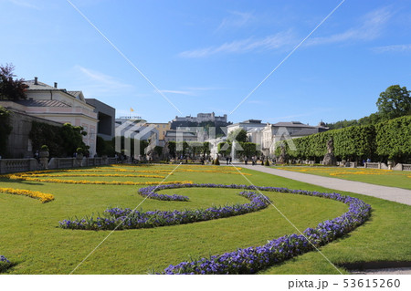 サウンドオブミュージックの舞台ミラベル庭園 ザルツブルク オーストリア ヨーロッパの写真素材